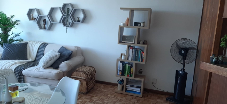1 Bedroom Property for Sale in Loevenstein Western Cape
